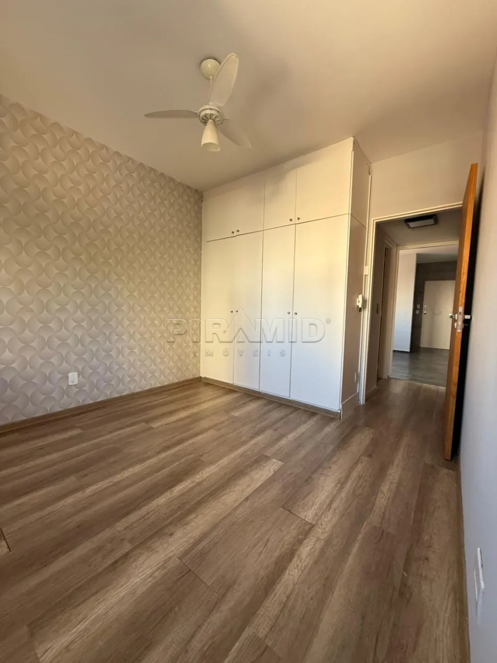 Alugar Apartamento / Padr&atilde;o em Ribeir&atilde;o Preto R$ 1.200,00 - Foto 9
