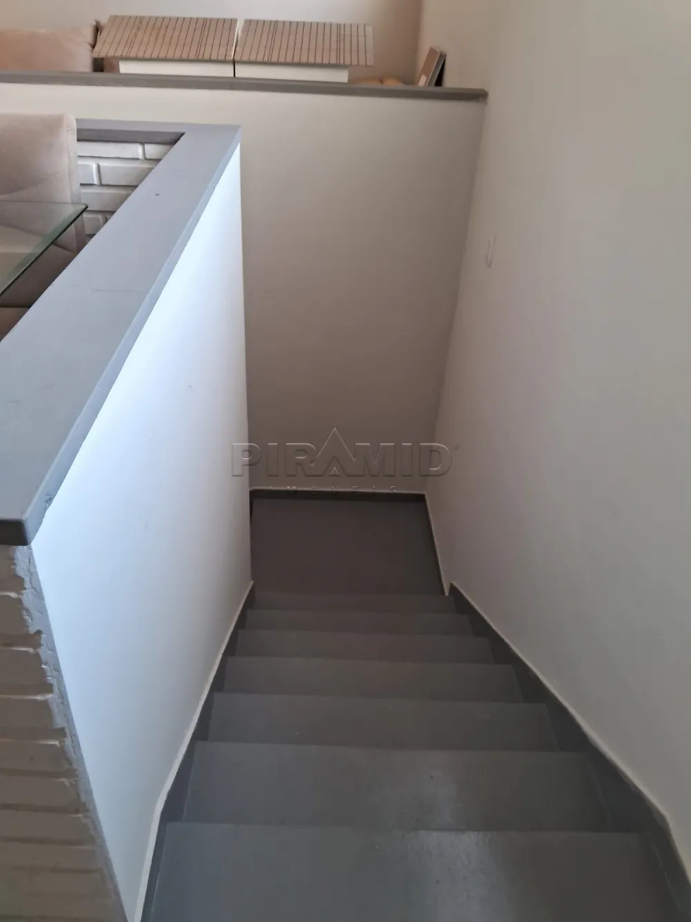 Alugar Casa / Padr&atilde;o em Ribeir&atilde;o Preto R$ 1.500,00 - Foto 1