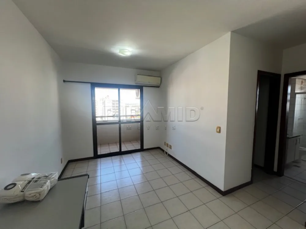 Alugar Apartamento / Padr&atilde;o em Ribeir&atilde;o Preto R$ 1.300,00 - Foto 1