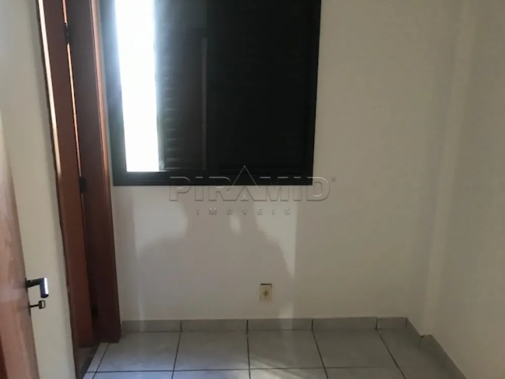 Alugar Apartamento / Padr&atilde;o em Ribeir&atilde;o Preto R$ 1.200,00 - Foto 18