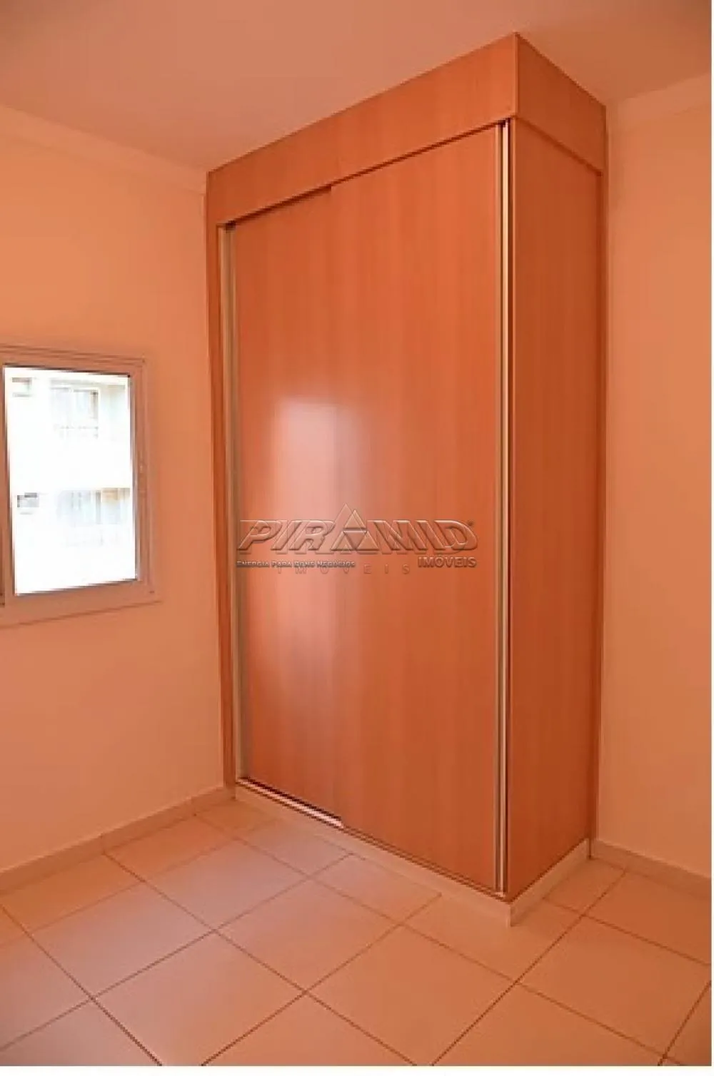 Alugar Apartamento / Padr&atilde;o em Ribeir&atilde;o Preto R$ 2.000,00 - Foto 4