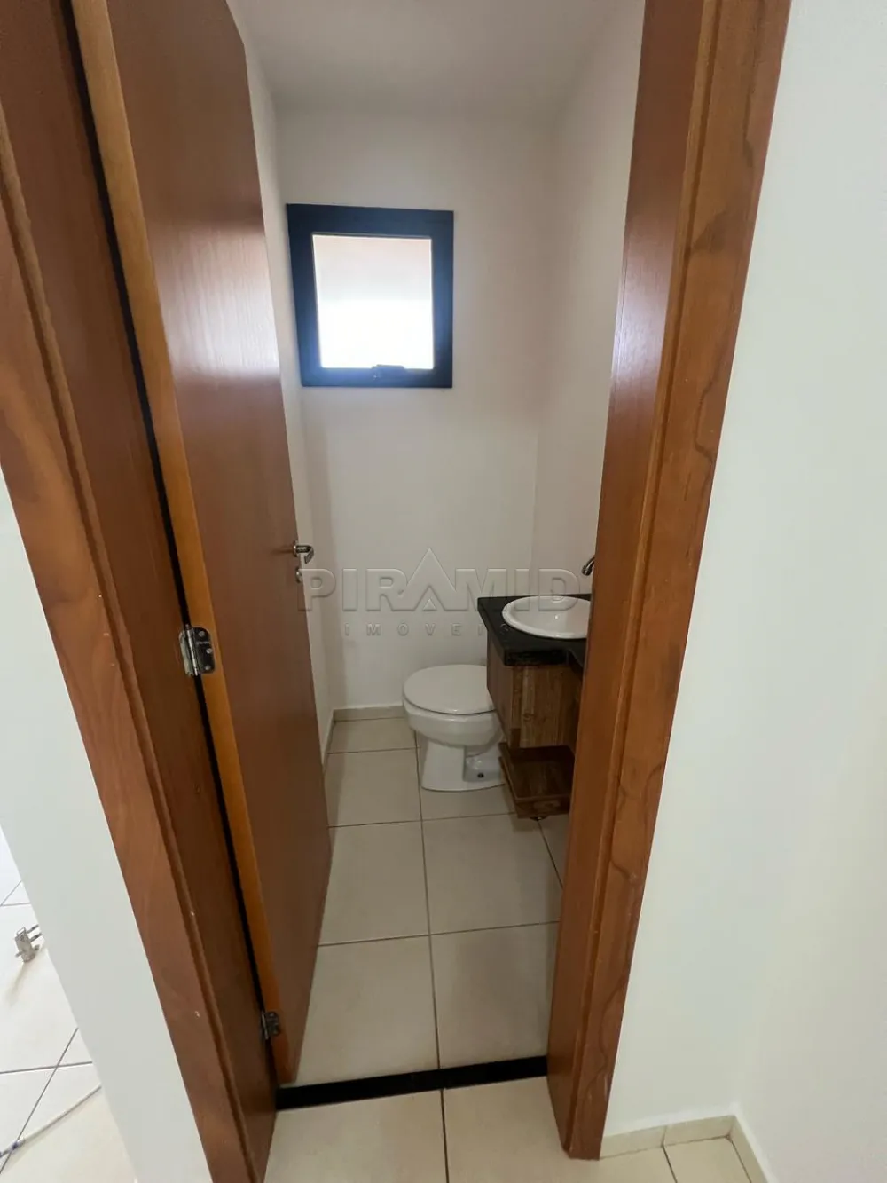 Alugar Apartamento / Padr&atilde;o em Ribeir&atilde;o Preto R$ 1.350,00 - Foto 4