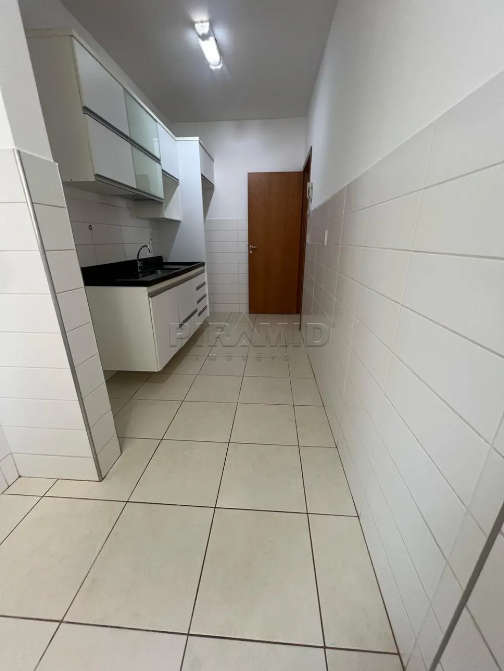 Alugar Apartamento / Padr&atilde;o em Ribeir&atilde;o Preto R$ 1.350,00 - Foto 12