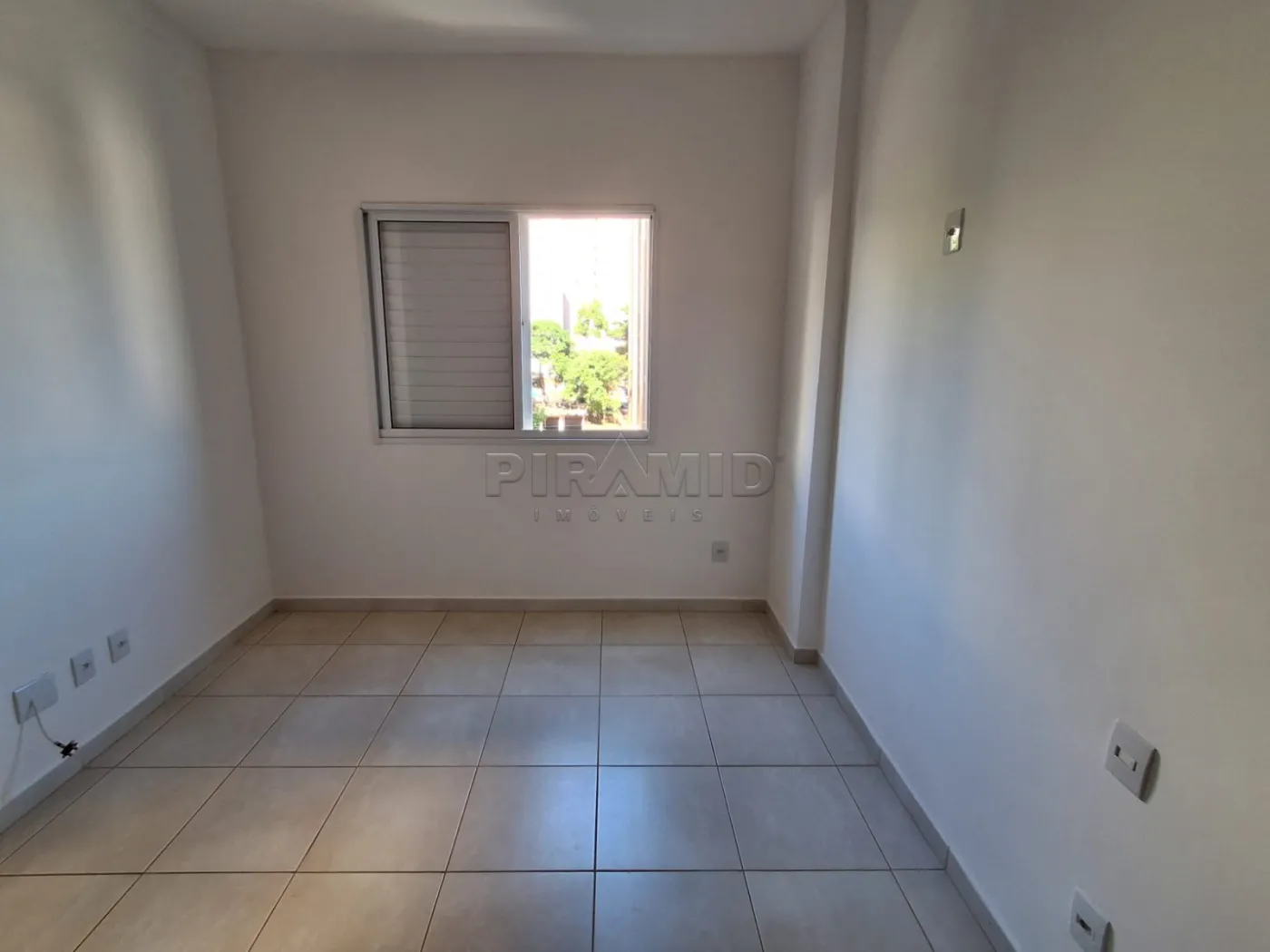 Alugar Apartamento / Padr&atilde;o em Ribeir&atilde;o Preto R$ 1.300,00 - Foto 5