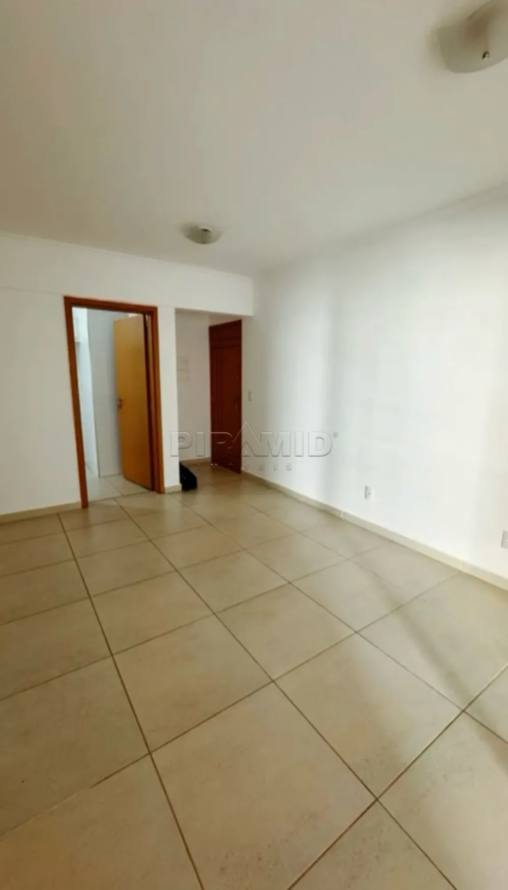 Alugar Apartamento / Padr&atilde;o em Ribeir&atilde;o Preto R$ 1.600,00 - Foto 4