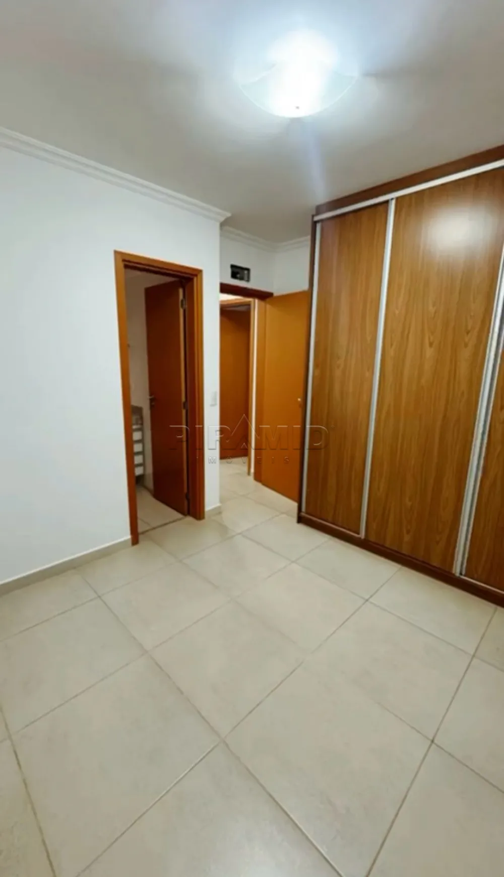 Alugar Apartamento / Padr&atilde;o em Ribeir&atilde;o Preto R$ 1.600,00 - Foto 8