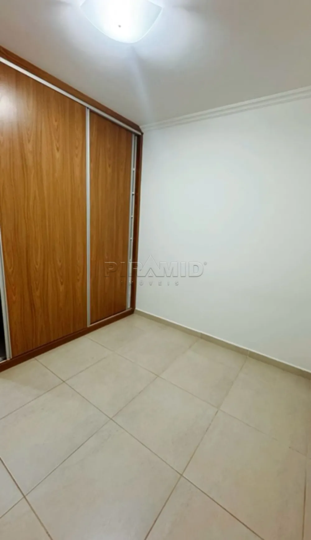 Alugar Apartamento / Padr&atilde;o em Ribeir&atilde;o Preto R$ 1.600,00 - Foto 9