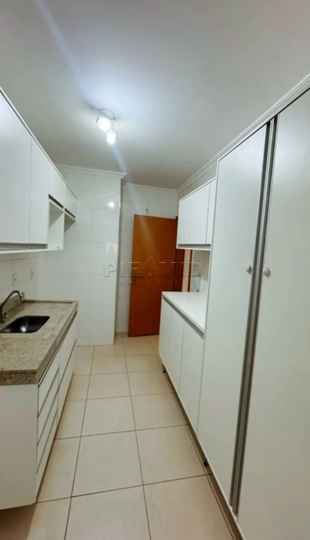 Alugar Apartamento / Padr&atilde;o em Ribeir&atilde;o Preto R$ 1.600,00 - Foto 14