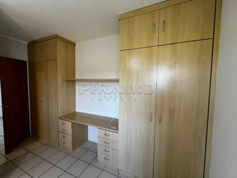 Alugar Apartamento / Padr&atilde;o em Ribeir&atilde;o Preto R$ 900,00 - Foto 5