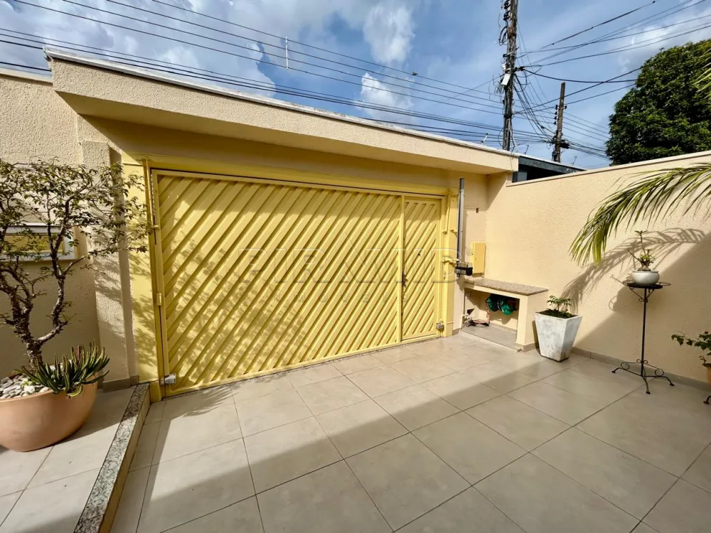 Alugar Casa / Padr&atilde;o em Ribeir&atilde;o Preto R$ 2.850,00 - Foto 1