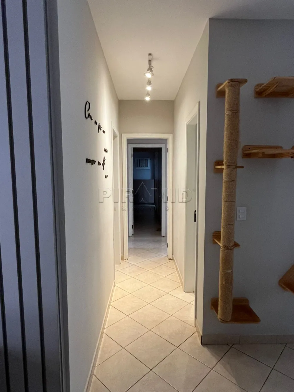 Alugar Apartamento / Padr&atilde;o em Ribeir&atilde;o Preto R$ 2.000,00 - Foto 13