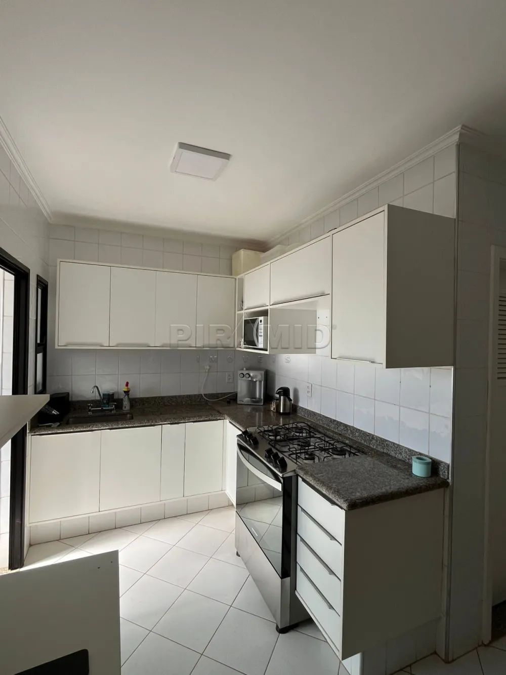 Alugar Apartamento / Padr&atilde;o em Ribeir&atilde;o Preto R$ 2.000,00 - Foto 14