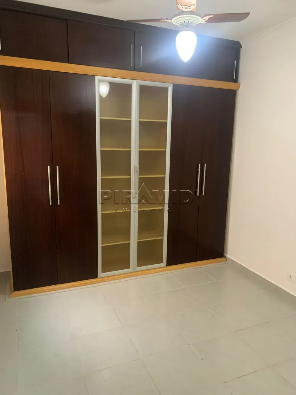 Alugar Apartamento / Padr&atilde;o em Ribeir&atilde;o Preto R$ 1.550,00 - Foto 9