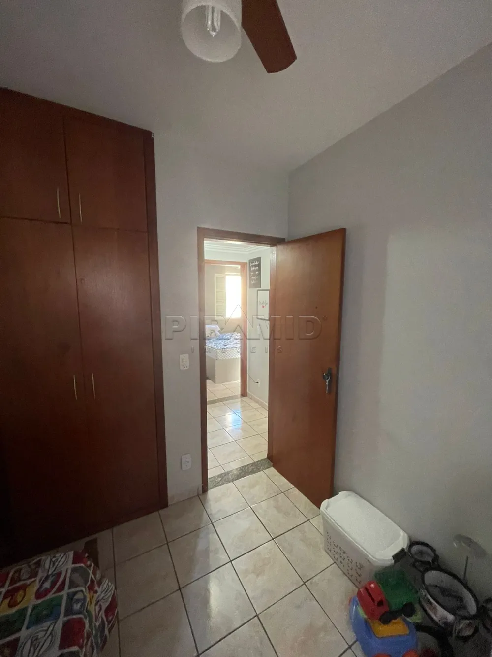 Alugar Apartamento / Padr&atilde;o em Ribeir&atilde;o Preto R$ 1.200,00 - Foto 10