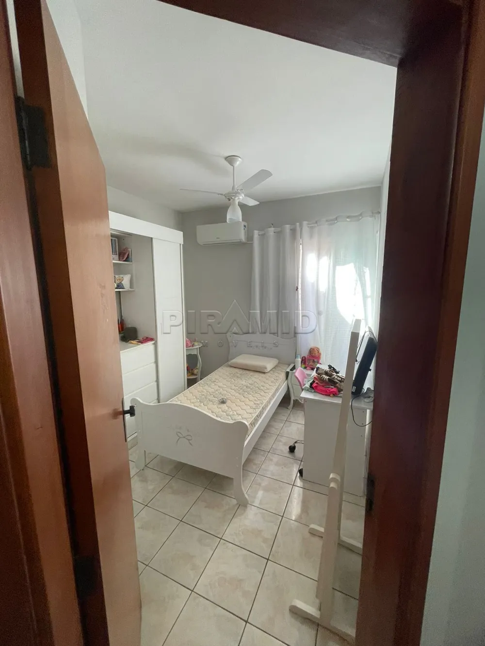 Alugar Apartamento / Padr&atilde;o em Ribeir&atilde;o Preto R$ 1.200,00 - Foto 11