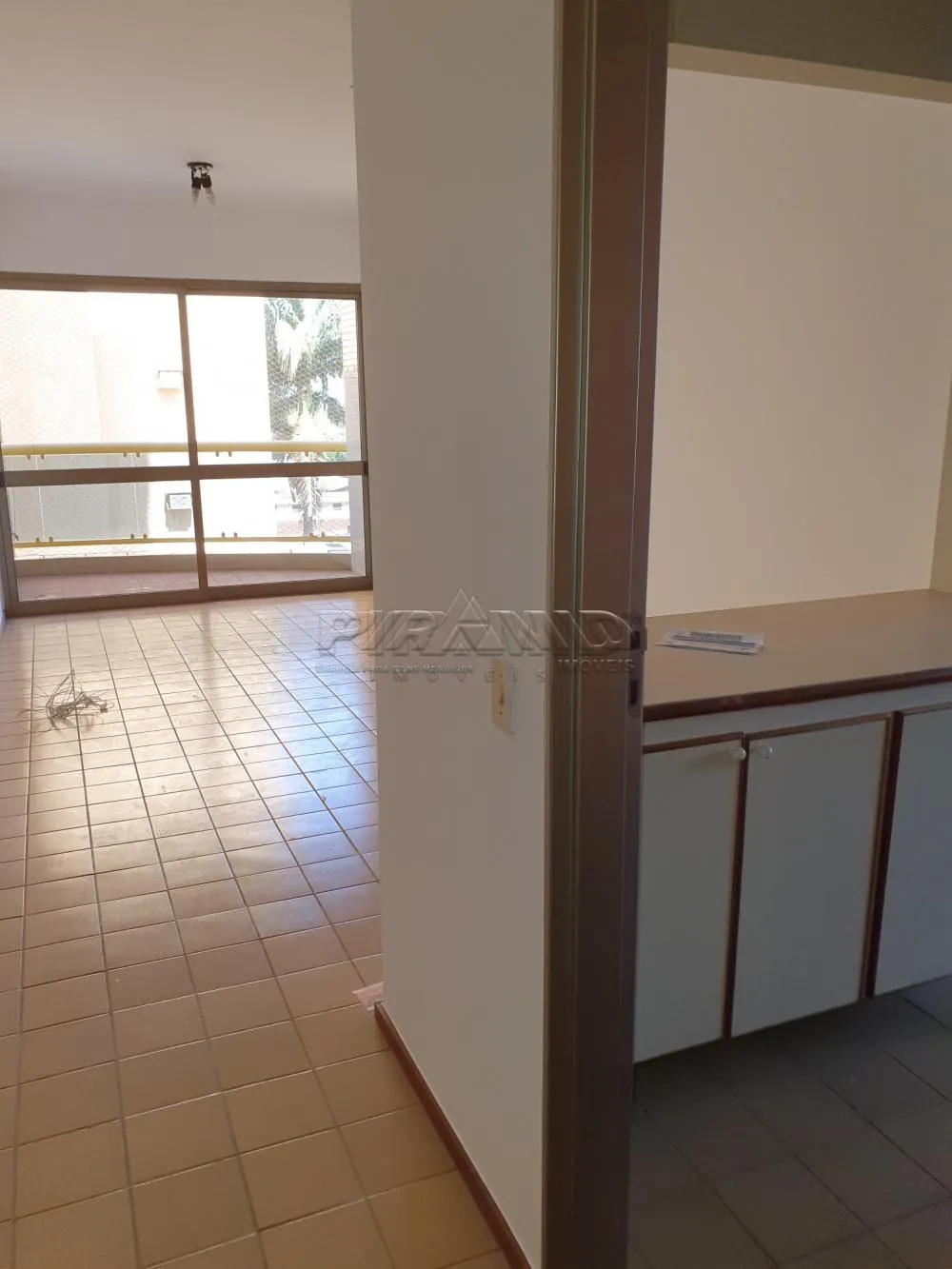 Alugar Apartamento / Padr&atilde;o em Ribeir&atilde;o Preto R$ 1.200,00 - Foto 3