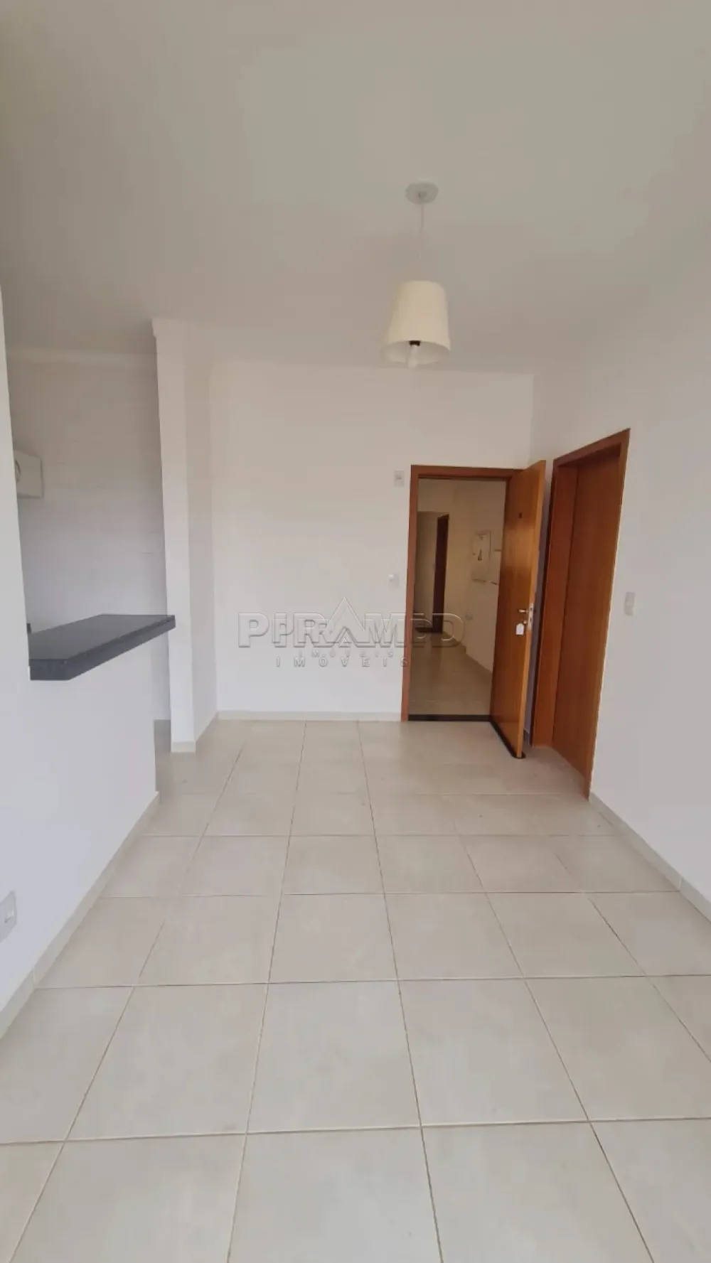 Alugar Apartamento / Padr&atilde;o em Ribeir&atilde;o Preto R$ 1.500,00 - Foto 2