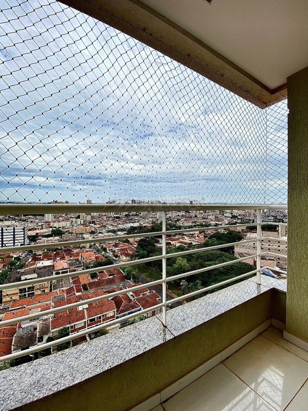 Alugar Apartamento / Padr&atilde;o em Ribeir&atilde;o Preto R$ 2.500,00 - Foto 3