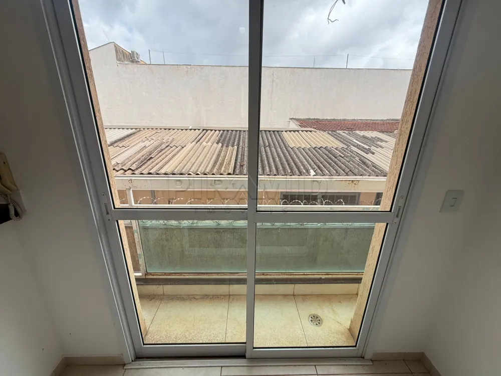 Alugar Apartamento / Padr&atilde;o em Ribeir&atilde;o Preto R$ 1.200,00 - Foto 4