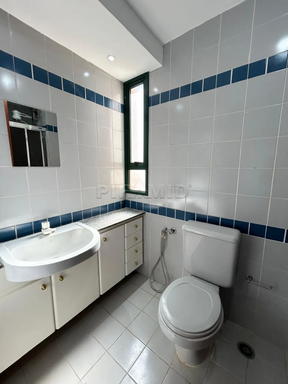 Alugar Apartamento / Padr&atilde;o em Ribeir&atilde;o Preto R$ 950,00 - Foto 21