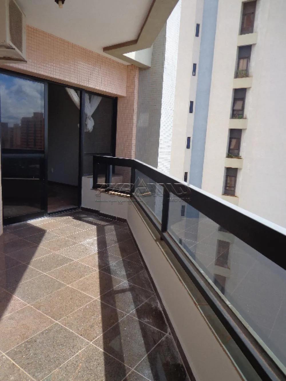 Alugar Apartamento / Padr&atilde;o em Ribeir&atilde;o Preto R$ 1.600,00 - Foto 7