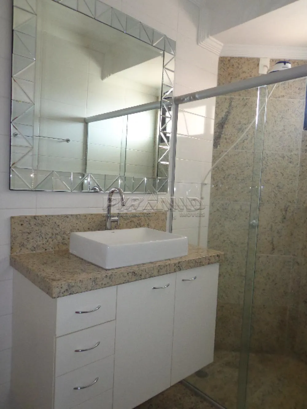 Alugar Apartamento / Padr&atilde;o em Ribeir&atilde;o Preto R$ 1.600,00 - Foto 17