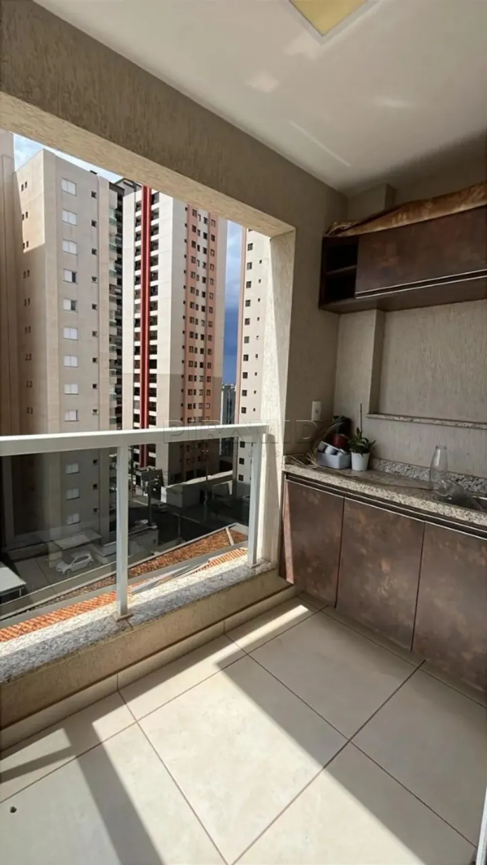 Alugar Apartamento / Padr&atilde;o em Ribeir&atilde;o Preto R$ 1.650,00 - Foto 3