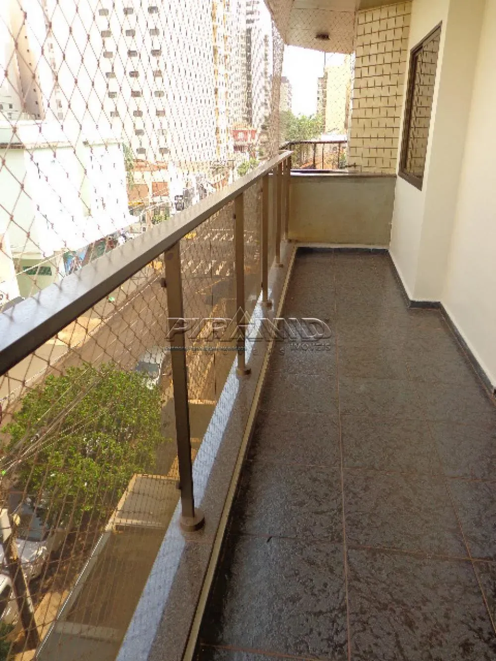 Alugar Apartamento / Padr&atilde;o em Ribeir&atilde;o Preto R$ 1.900,00 - Foto 5