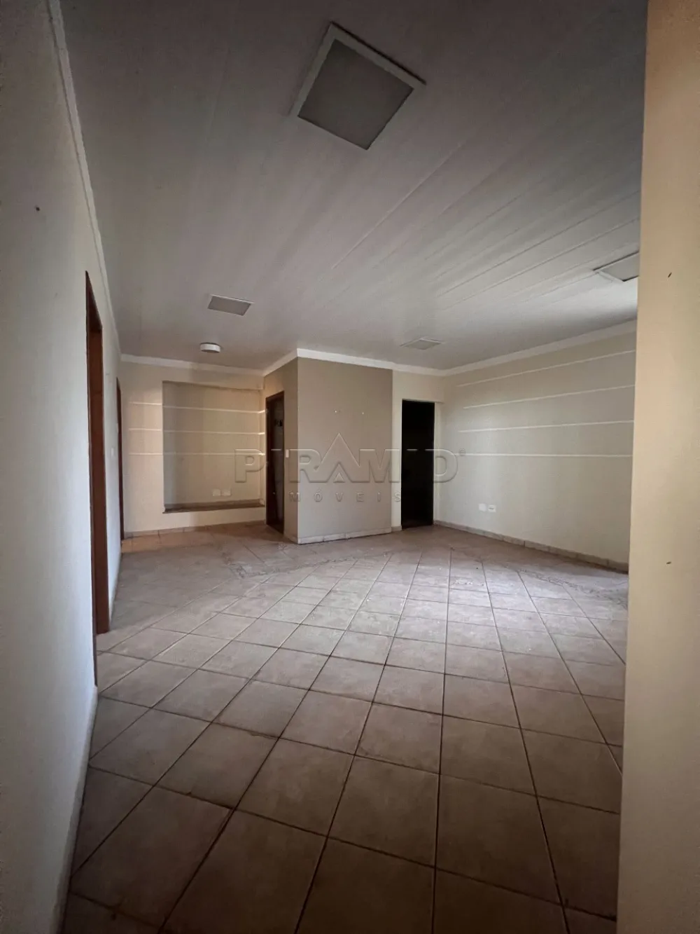 Alugar Comercial / Casa em Ribeir&atilde;o Preto R$ 4.000,00 - Foto 11