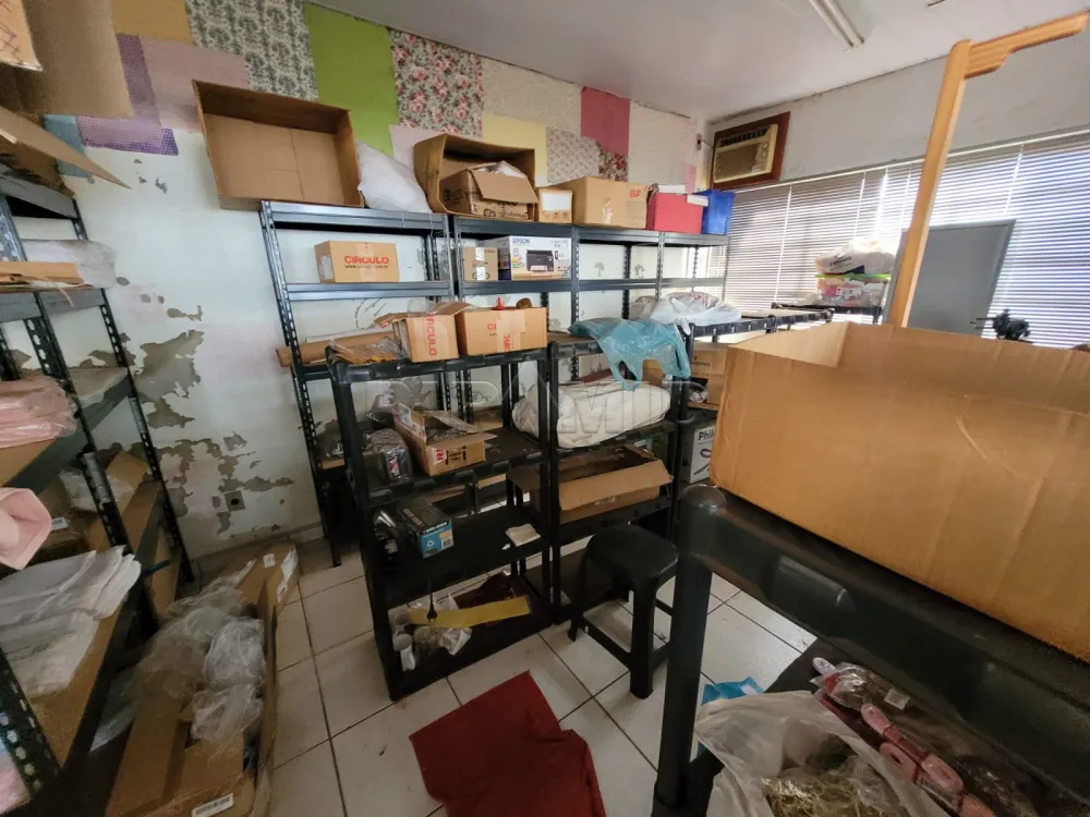 Alugar Comercial / Sal&atilde;o em Ribeir&atilde;o Preto R$ 1.800,00 - Foto 15
