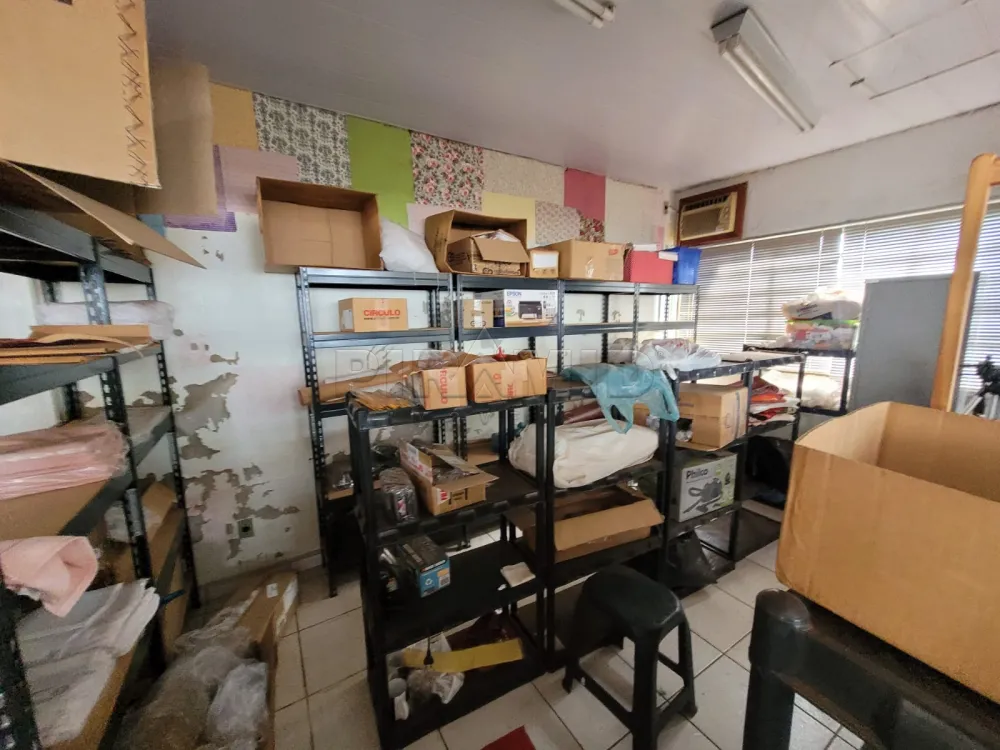 Alugar Comercial / Sal&atilde;o em Ribeir&atilde;o Preto R$ 1.800,00 - Foto 16