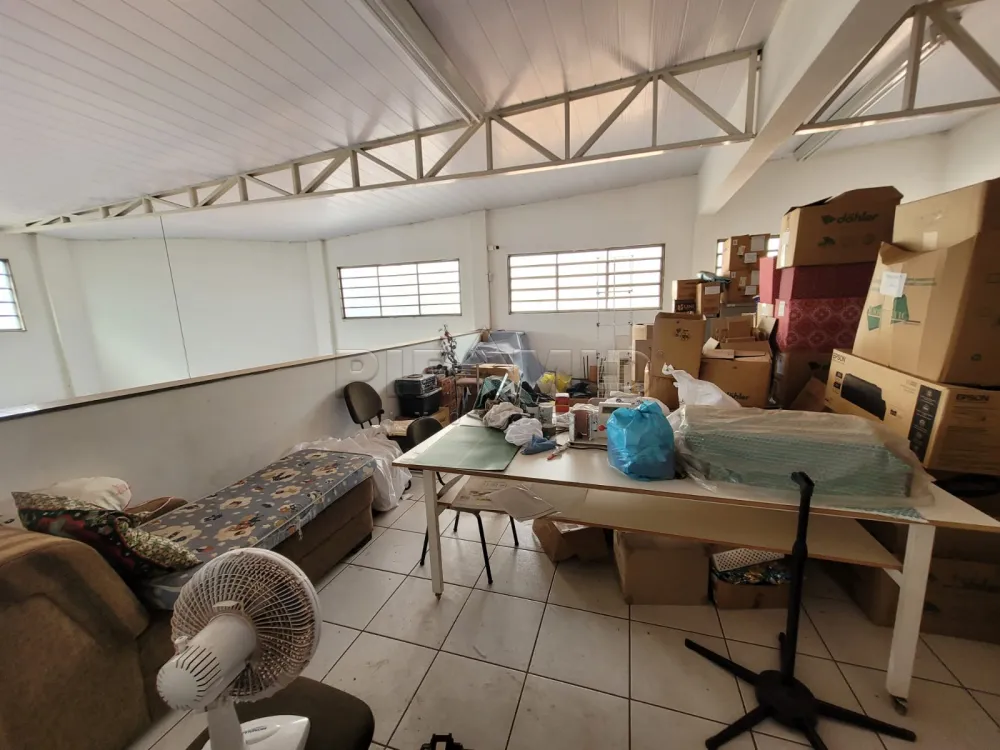 Alugar Comercial / Sal&atilde;o em Ribeir&atilde;o Preto R$ 1.800,00 - Foto 17