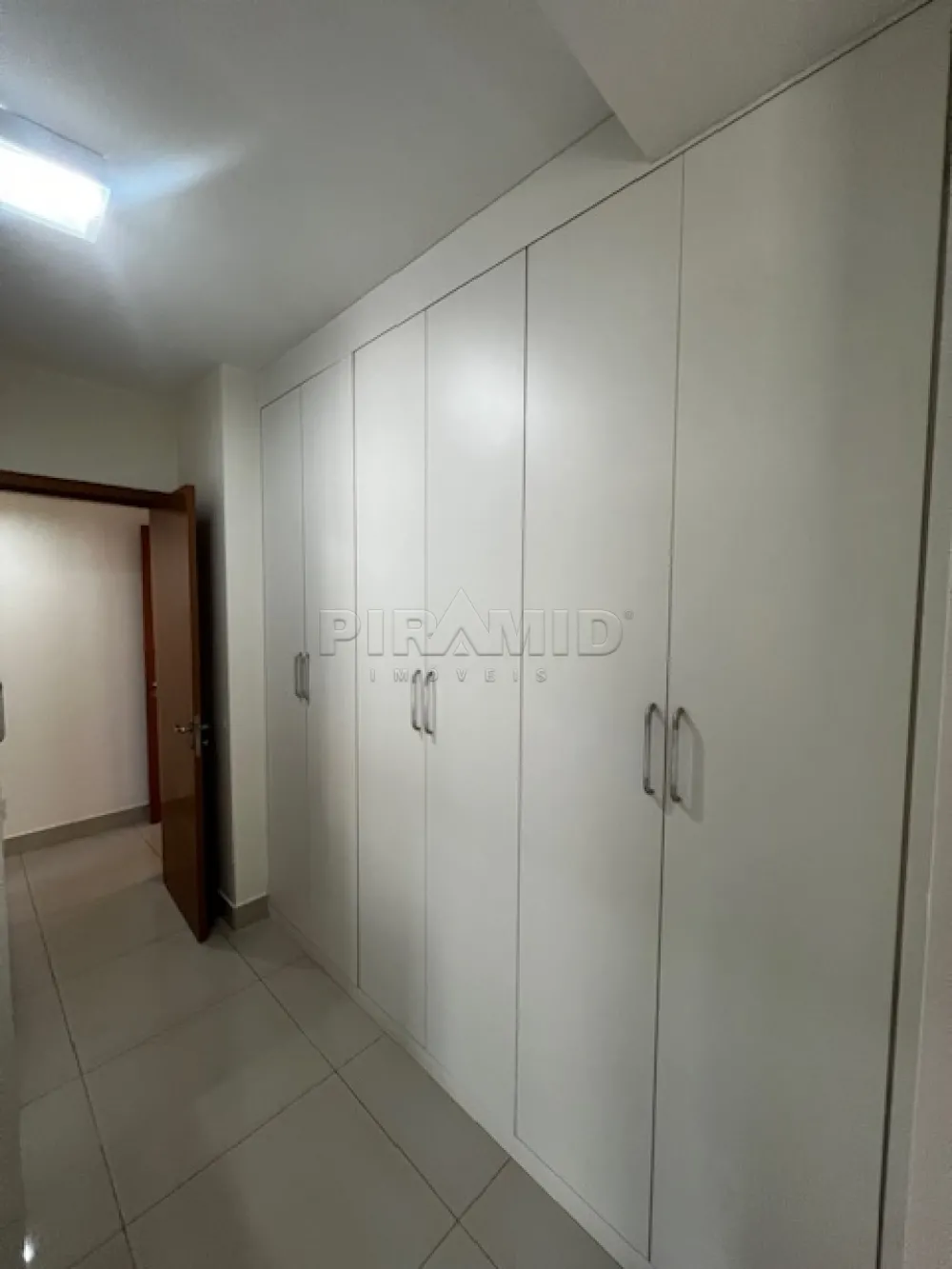 Alugar Apartamento / Padr&atilde;o em Ribeir&atilde;o Preto R$ 5.500,00 - Foto 17