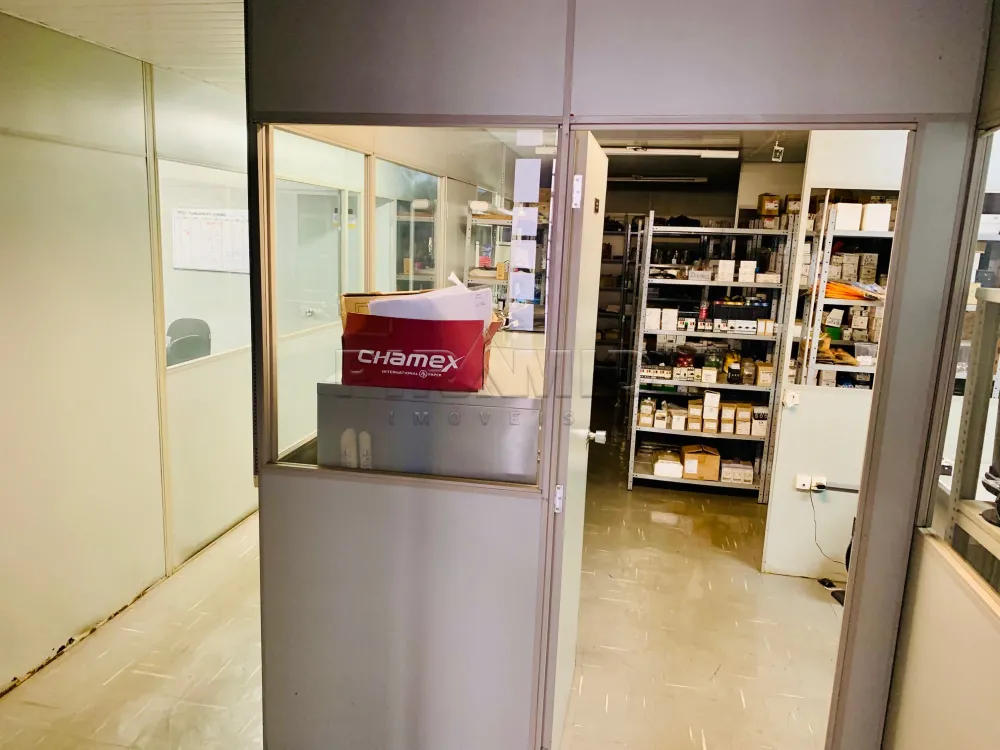 Alugar Comercial / Galp&atilde;o  Barrac&atilde;o em Ribeir&atilde;o Preto R$ 11.300,00 - Foto 9