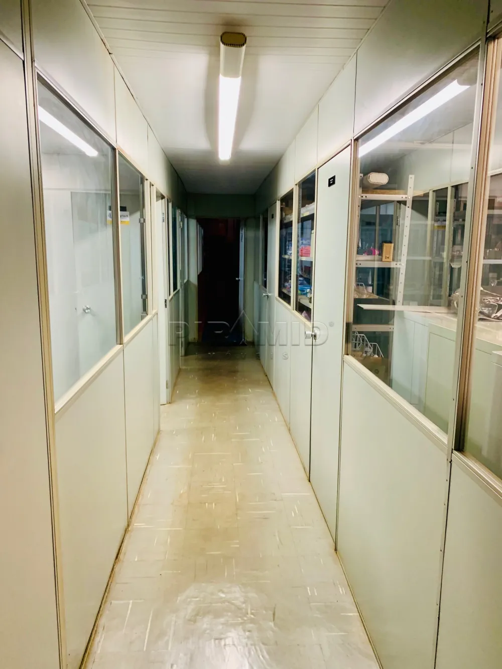 Alugar Comercial / Galp&atilde;o  Barrac&atilde;o em Ribeir&atilde;o Preto R$ 11.300,00 - Foto 10