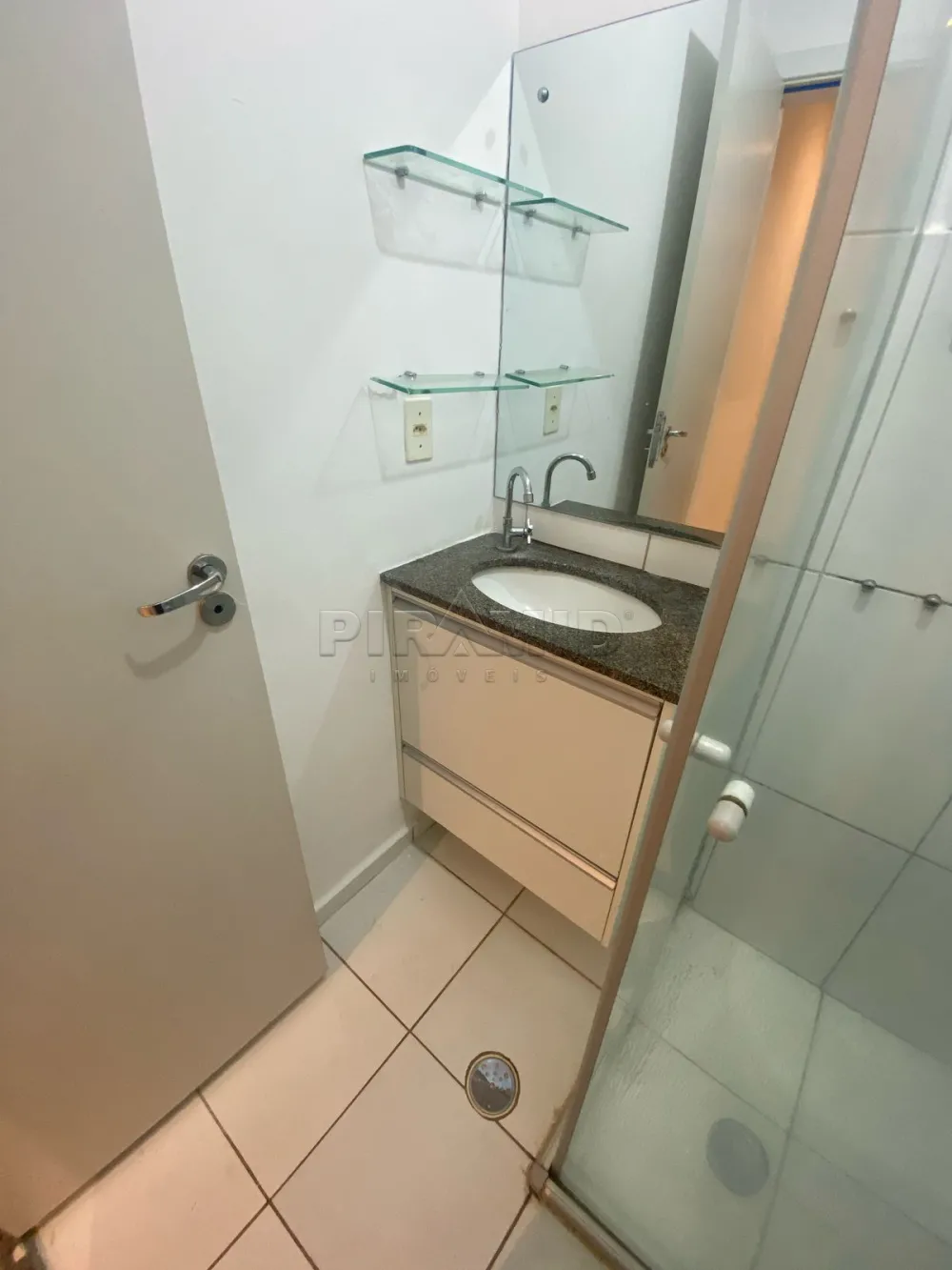 Alugar Apartamento / Padr&atilde;o em Ribeir&atilde;o Preto R$ 1.450,00 - Foto 6