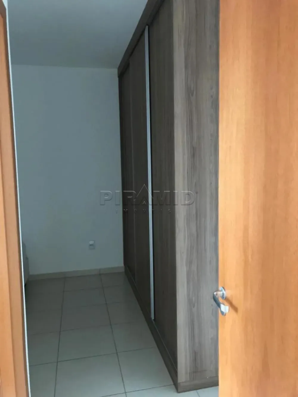 Alugar Apartamento / Padr&atilde;o em Ribeir&atilde;o Preto R$ 2.300,00 - Foto 5