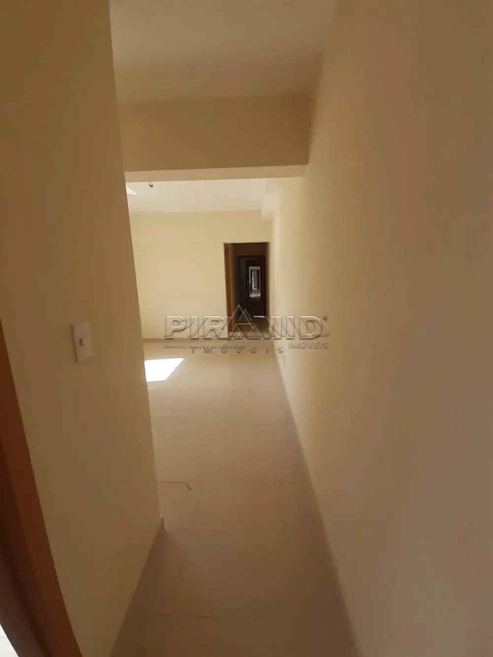 Alugar Apartamento / Padr&atilde;o em Ribeir&atilde;o Preto R$ 1.900,00 - Foto 3