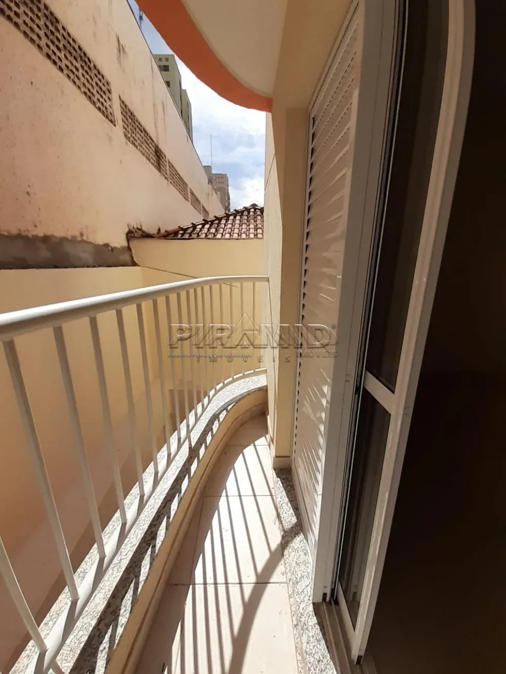 Alugar Apartamento / Padr&atilde;o em Ribeir&atilde;o Preto R$ 1.900,00 - Foto 6