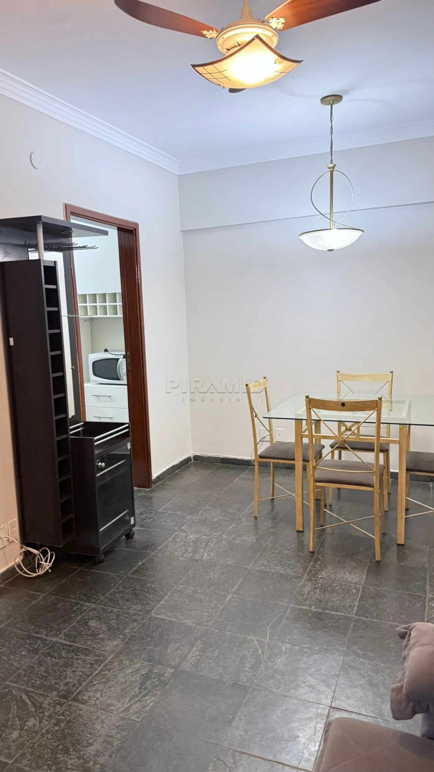 Alugar Apartamento / Padr&atilde;o em Ribeir&atilde;o Preto R$ 1.200,00 - Foto 6