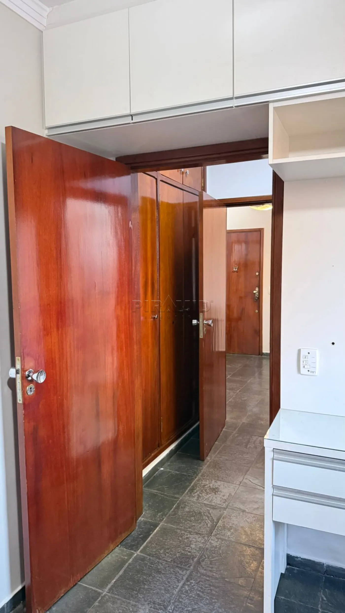 Alugar Apartamento / Padr&atilde;o em Ribeir&atilde;o Preto R$ 1.200,00 - Foto 12