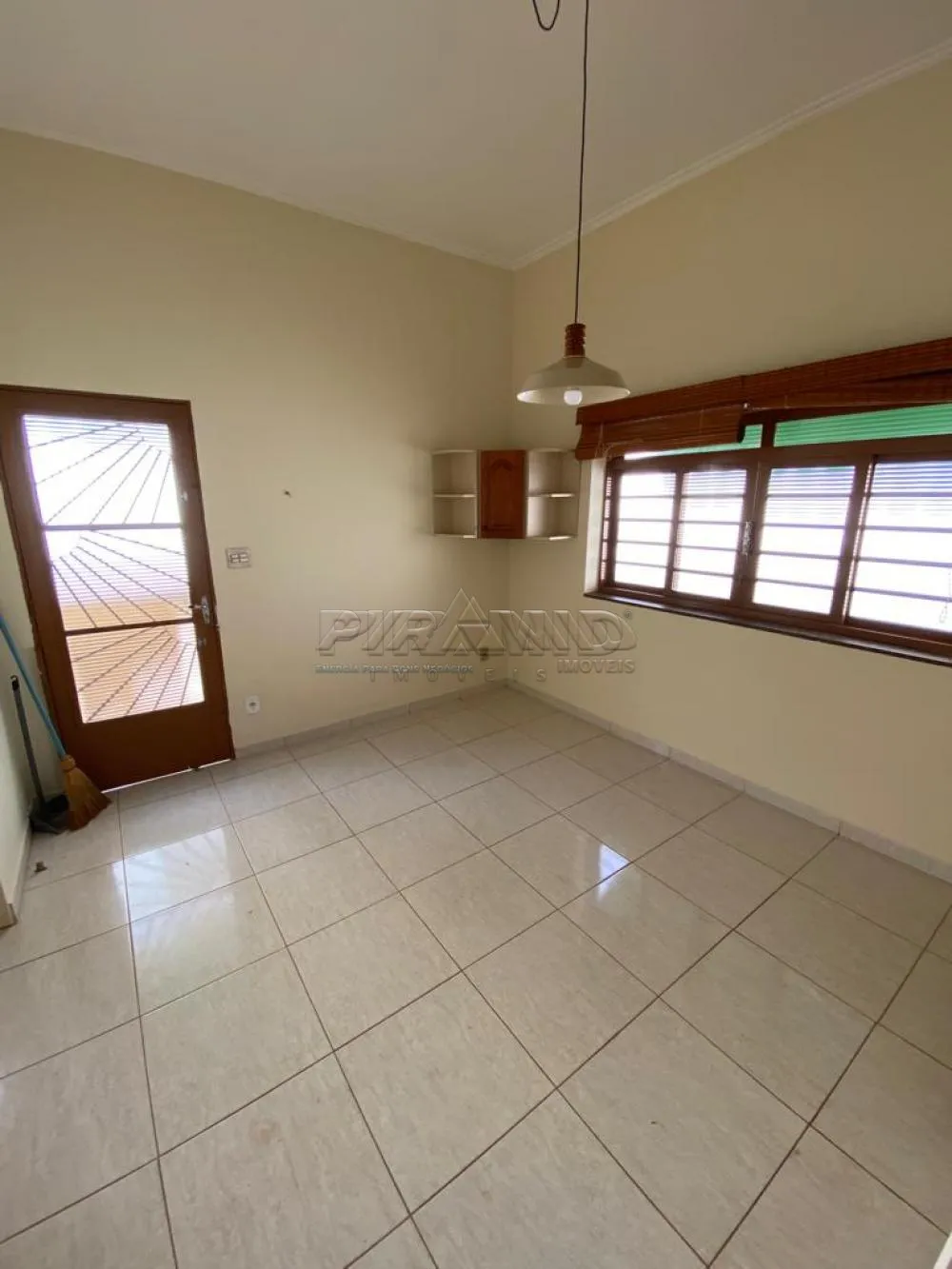 Alugar Casa / Padr&atilde;o em Ribeir&atilde;o Preto R$ 3.600,00 - Foto 15