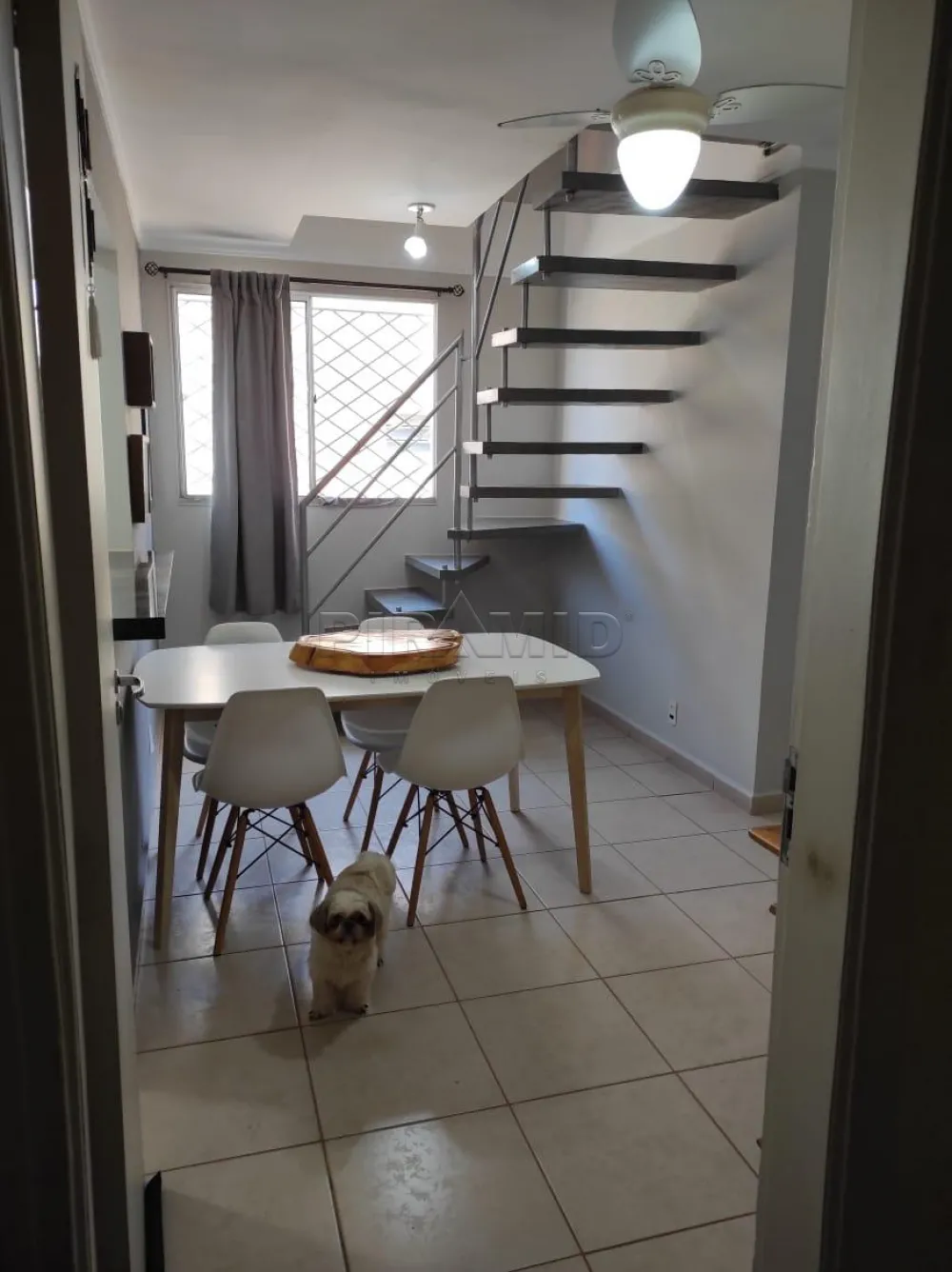 Alugar Apartamento / Padr&atilde;o em Ribeir&atilde;o Preto R$ 1.200,00 - Foto 1