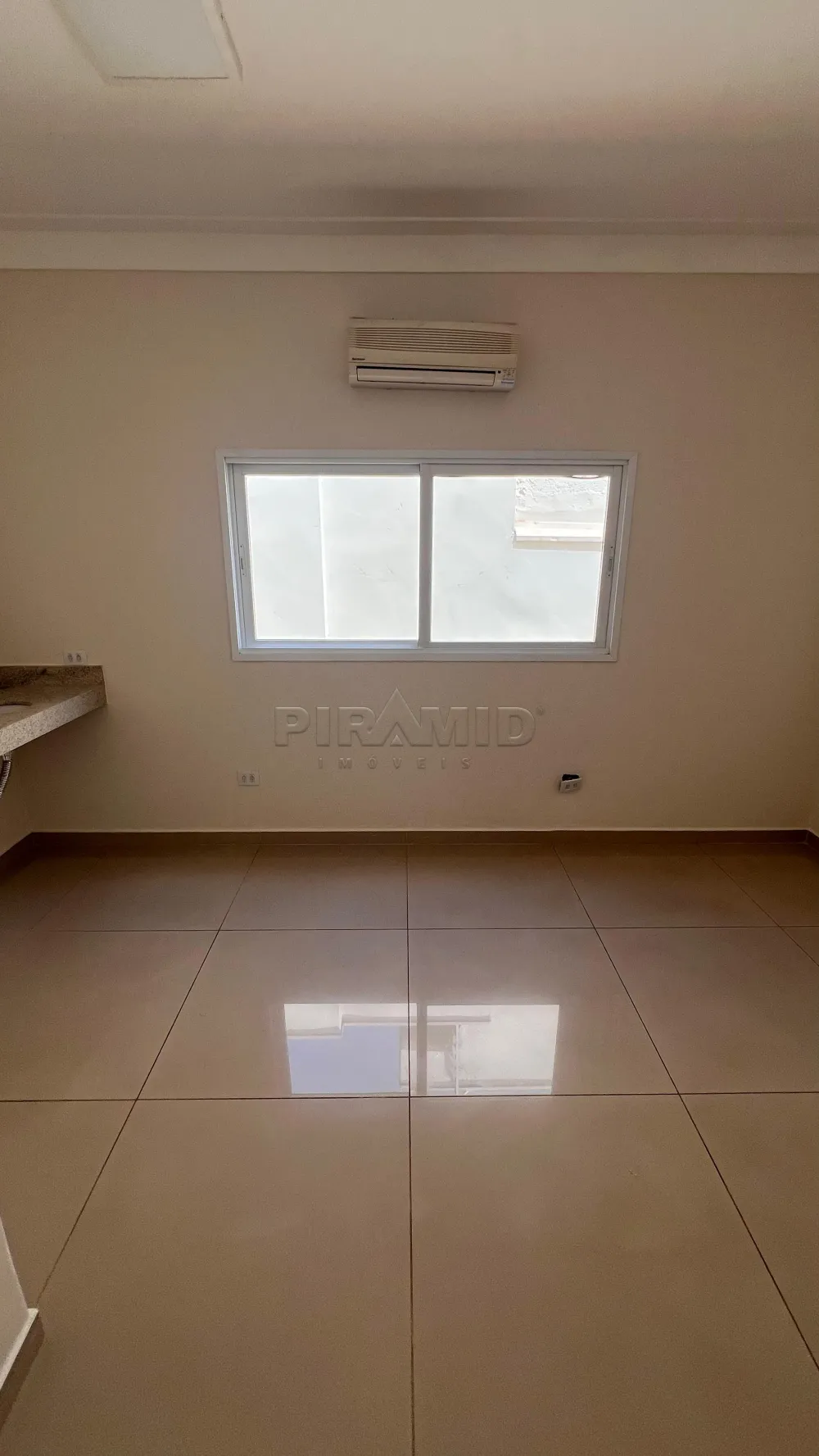 Alugar Comercial / Sala em Ribeir&atilde;o Preto R$ 890,00 - Foto 4