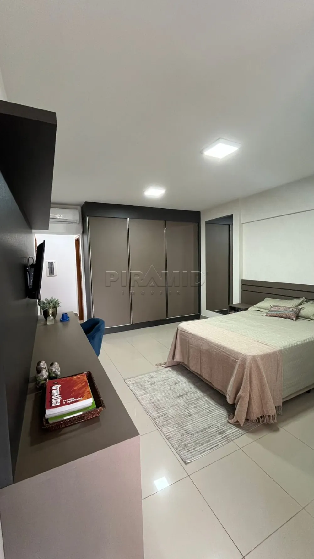 Alugar Apartamento / Flat em Ribeir&atilde;o Preto R$ 2.200,00 - Foto 1