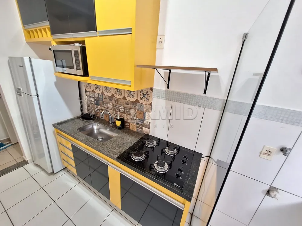 Alugar Apartamento / Padr&atilde;o em Ribeir&atilde;o Preto R$ 1.100,00 - Foto 12