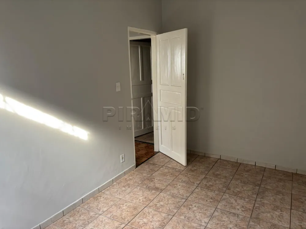 Alugar Casa / Padr&atilde;o em Ribeir&atilde;o Preto R$ 1.100,00 - Foto 9