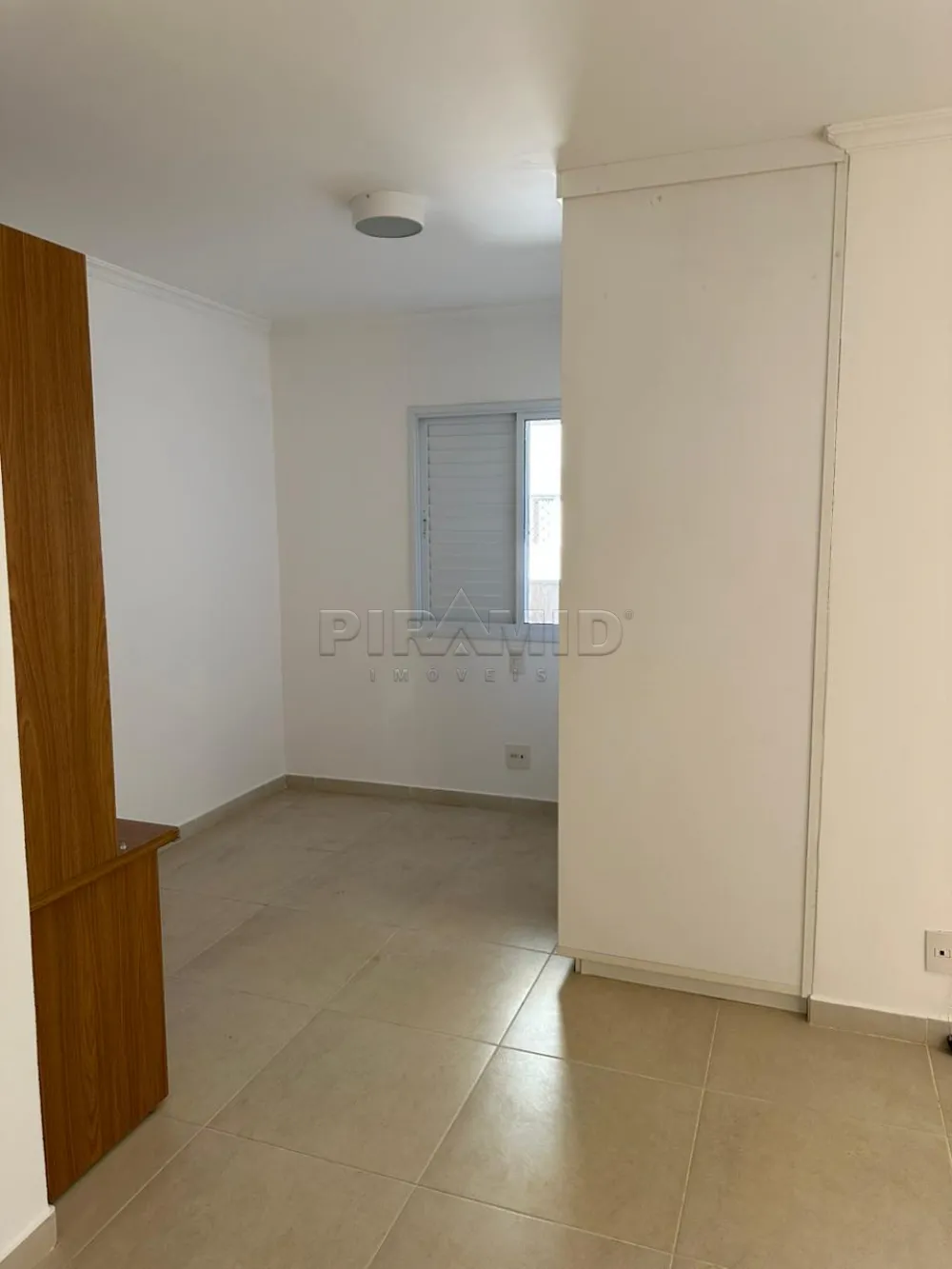Alugar Apartamento / Padr&atilde;o em Ribeir&atilde;o Preto R$ 2.750,00 - Foto 4