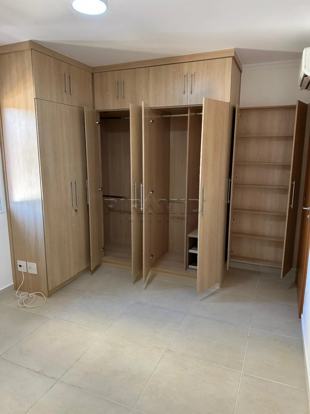 Alugar Apartamento / Padr&atilde;o em Ribeir&atilde;o Preto R$ 2.750,00 - Foto 9