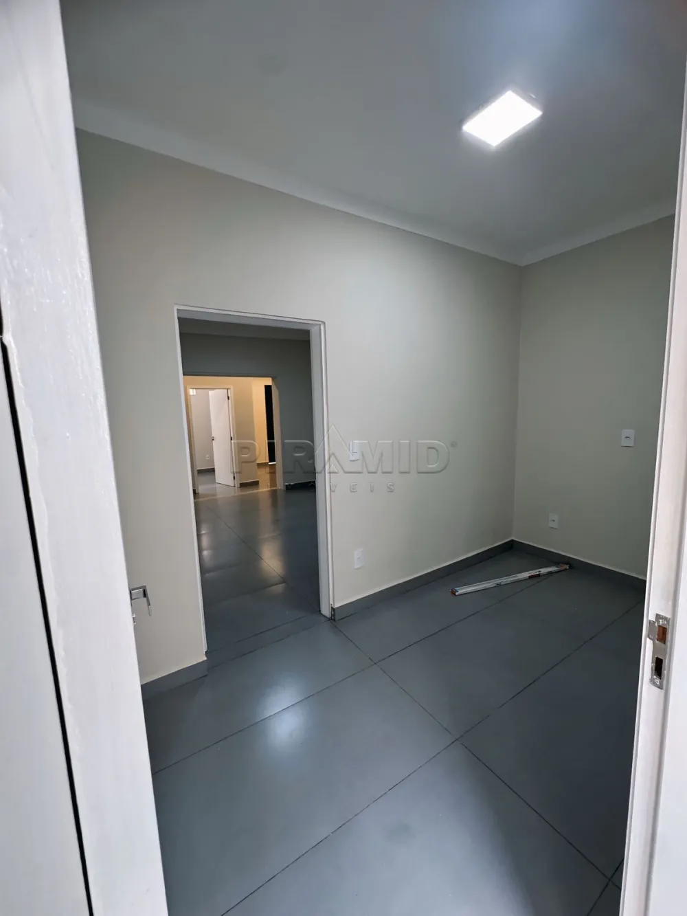 Alugar Casa / Padr&atilde;o em Ribeir&atilde;o Preto R$ 4.500,00 - Foto 8